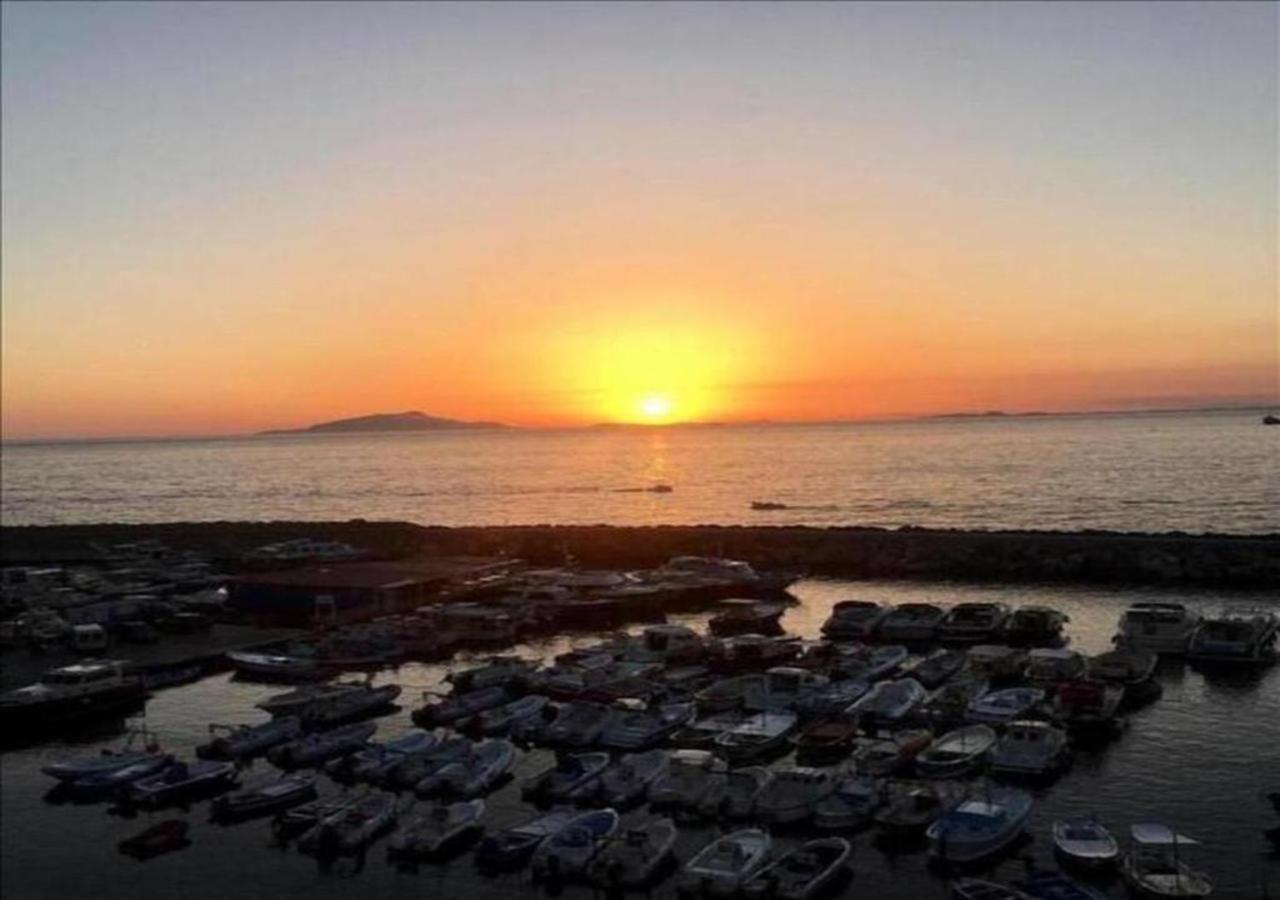 Relais Del Mare Con Terrazza Fronte Mare Free Parking Apartamento Massa Lubrense Exterior foto