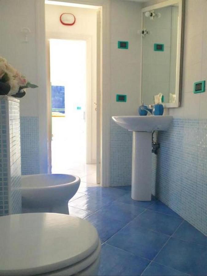 Relais Del Mare Con Terrazza Fronte Mare Free Parking Apartamento Massa Lubrense Exterior foto